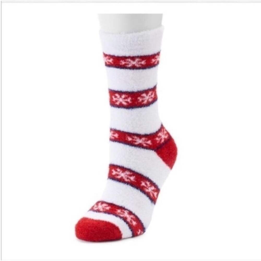 Jammies For Families Unisex Cozy winter socks red white blue snowflake